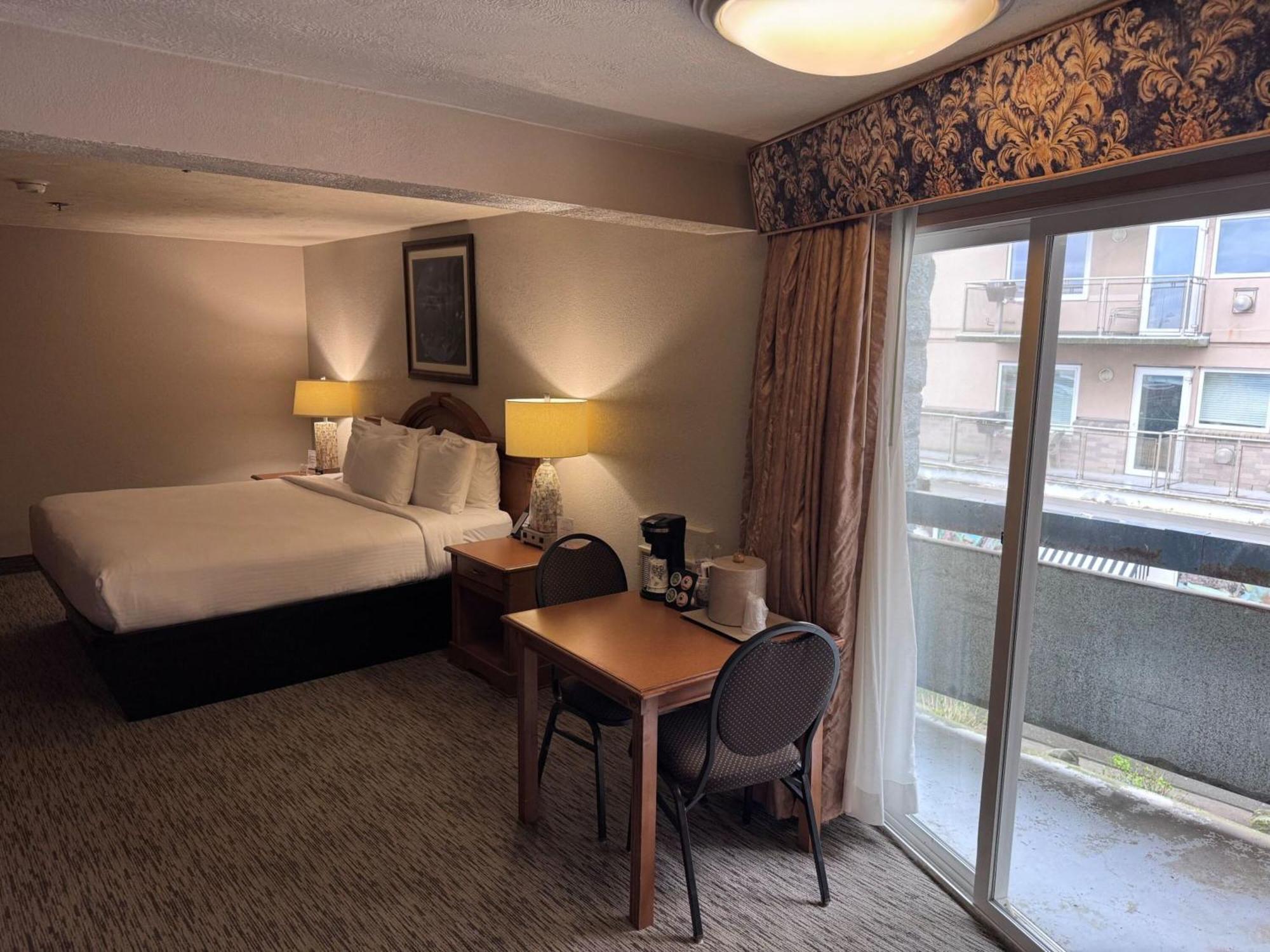 Promenade Inn & Suites Oceanfront 시사이드 외부 사진