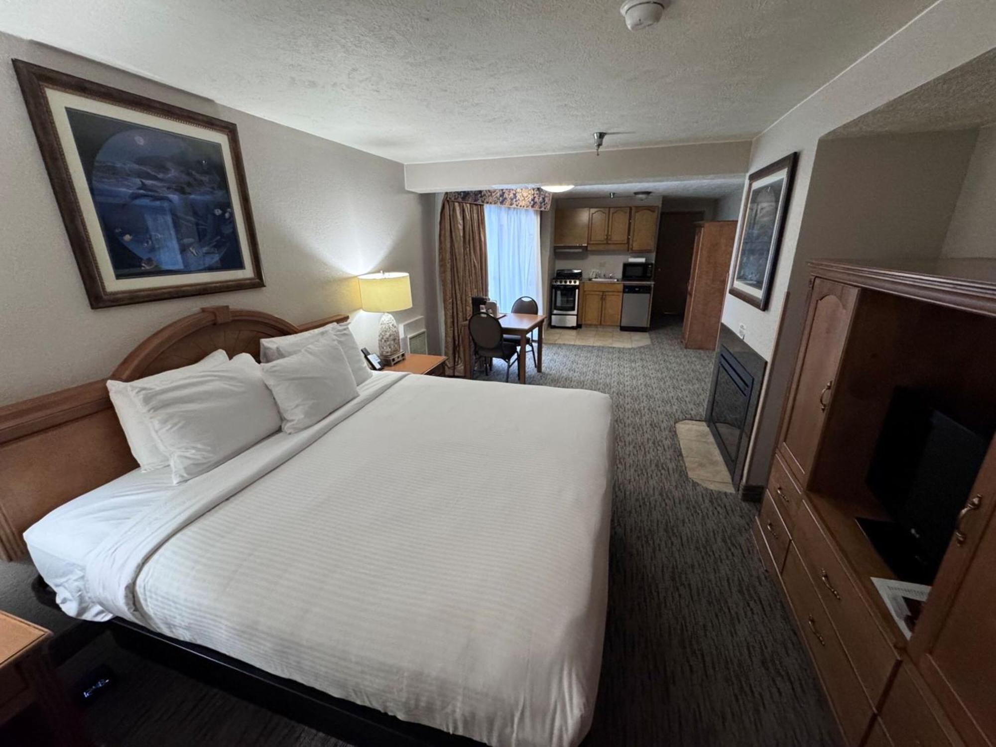 Promenade Inn & Suites Oceanfront 시사이드 외부 사진